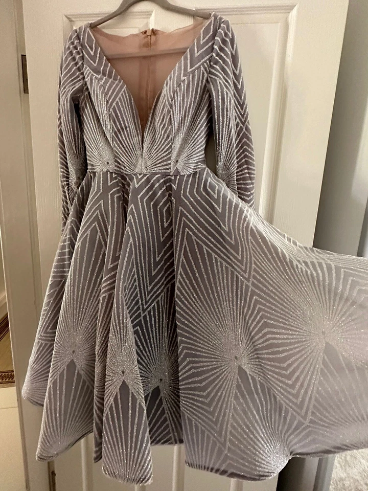 the doll house vestido formal midi plateado talla 10 Foto 4 de 4