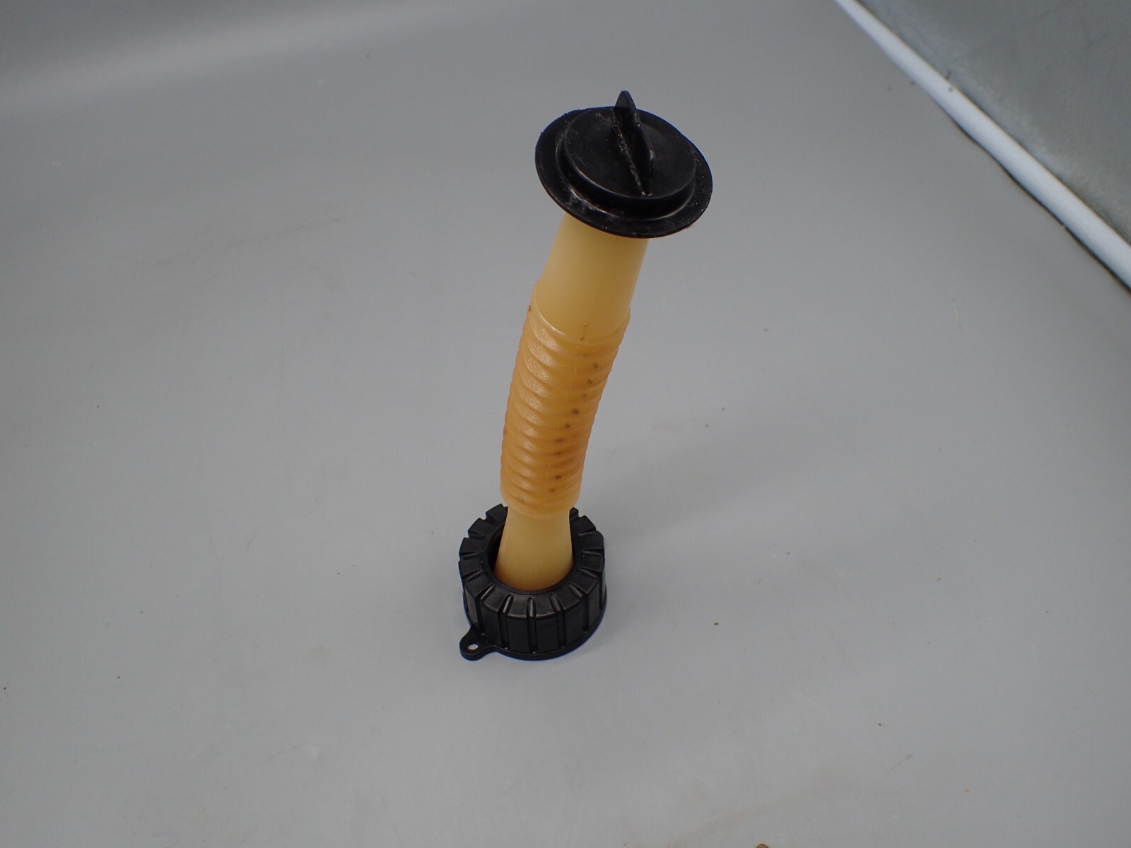 Vintage Rubbermaid Gott Plastic Gas Can Flexible Spout w/ Cap 1 3/4" dia. eBay