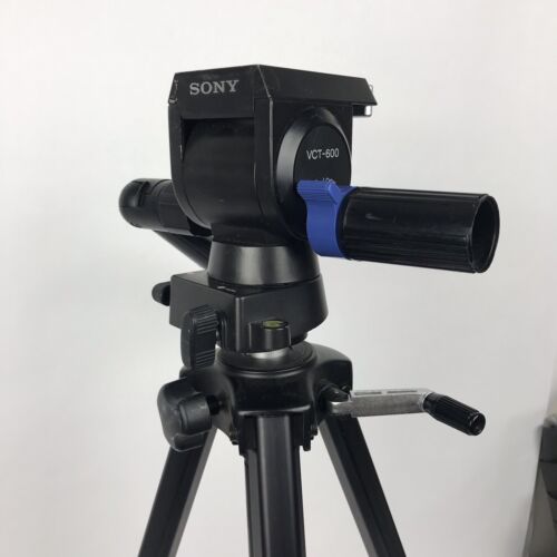 Sony VCT-600 Adjustable 6’ Ft Tripod Video Camera, Fluid Head, Locking Tilt Arm - Picture 3 of 13