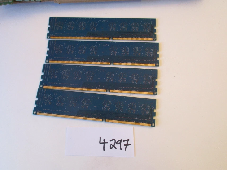 Hynix HMT325U6CFR8C-H9 4x2Gb=8Gb PC3-10600 1333Mhz DDR3 Desktop Memory RAM 4297 - Image 2 of 2