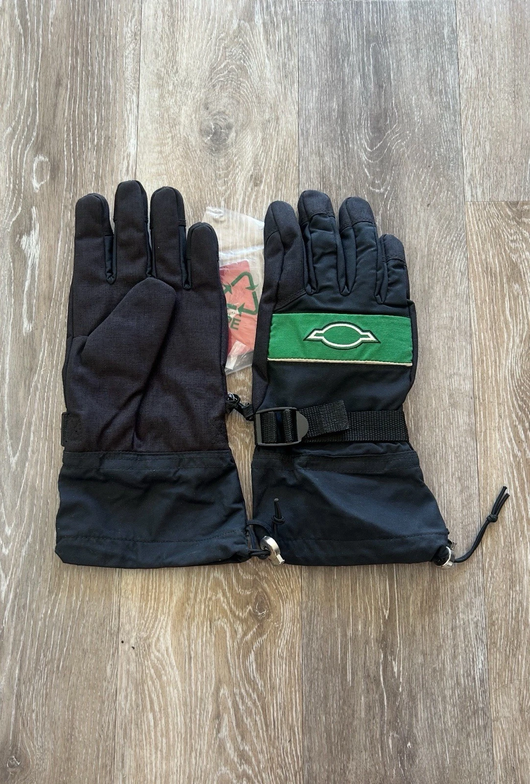 NEW SIMS SNOWBOARD VINTAGE 80’S SNOW SURF MX SUP SKI GLOVES MEDIUM FORUM STICKER