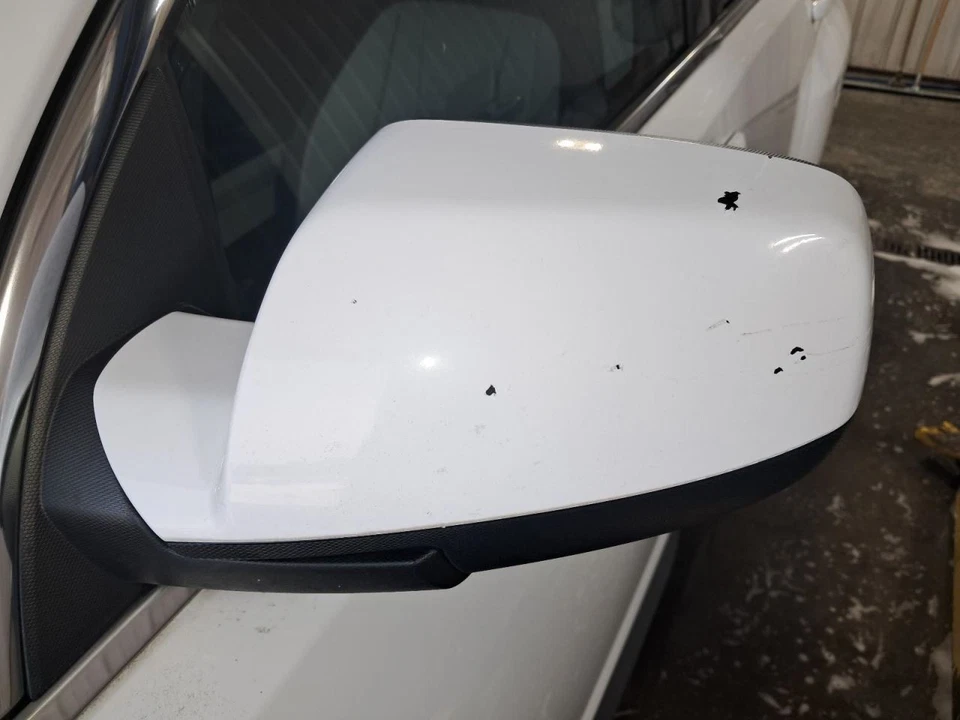 2011 GMC Terrain Shifter Handle Used FWD 2.40L OEM 123K Miles C25902 - Image 4 of 4