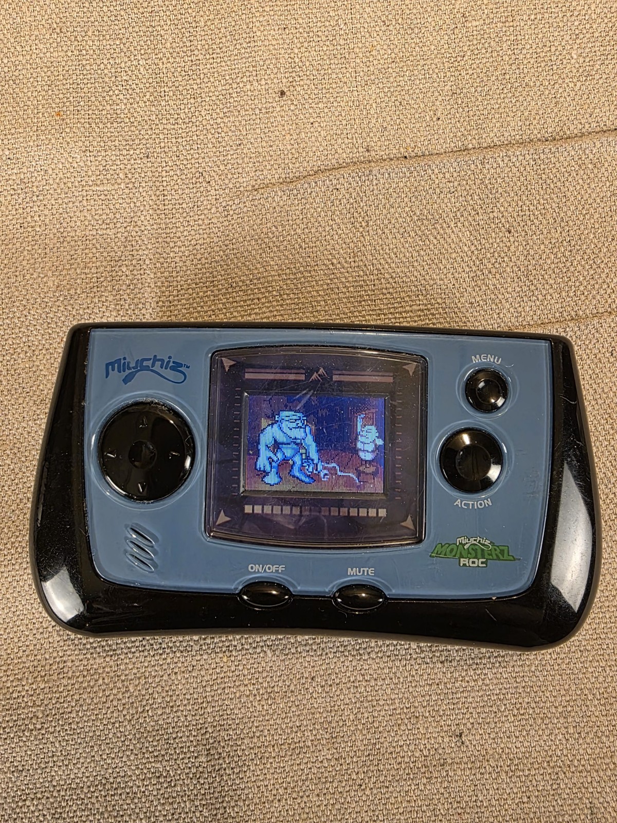 Miuchiz Monsterz Roc MGA Games Blue Warriorz Electronic Handheld Game
