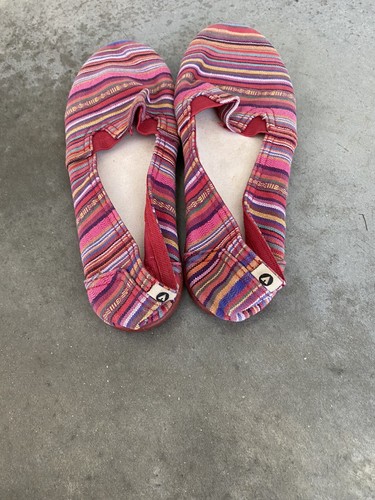 Airwalk Flats Womens Striped Sandals Slip On Shoes Ballet Red Pink 6 - Picture 3 of 10