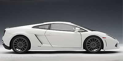 LAMBORGHINI GALLARDO LP550-2 BALBONI WHITE BIANCO 1:18 AUTOART