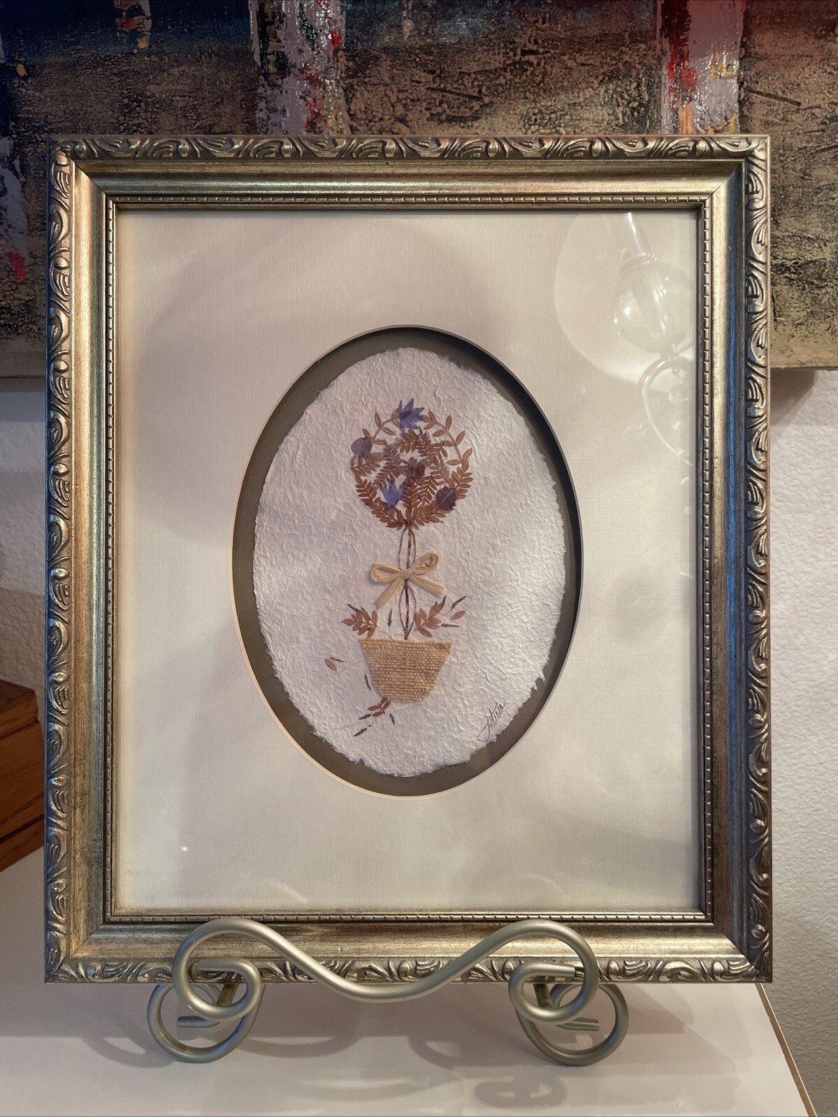 Pressed Dried Flowers And Leaf With Gold  Picture Frame Vintage Artwork-image