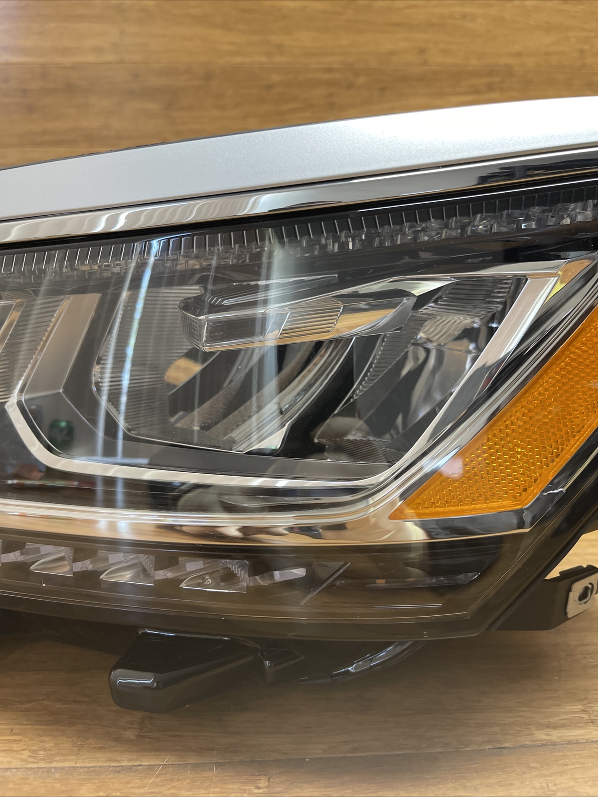 ?NEW OEM 2016-2019 VOLKSWAGEN PASSAT FRONT LEFT HEADLIGHT 