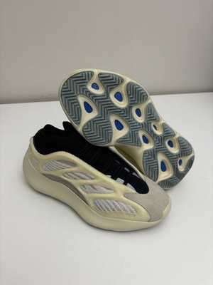 Size 5 - adidas Yeezy Boost 700 V3 Azael