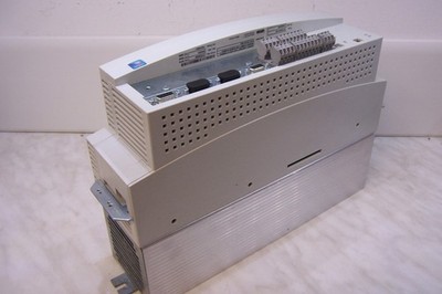 Lenze EVS9324 ES Servo Frequenzumrichter
