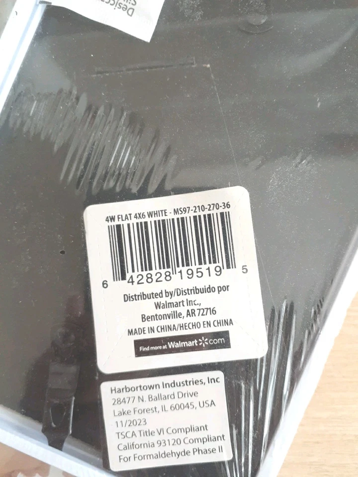 Lote de 6 marcos de fotos esmaltados Mainstays 4 X 6 2 blancos 2 plateados y 2 negros. Foto 2 de 2