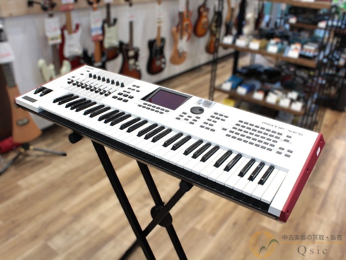 Yamaha MOTIF XF6 61-Key Music Synthesizer Workstation – Ships from