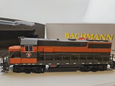 Bachmann Plus 3024 Great Northern EMD GP35 Diesel No. 11509 Runs