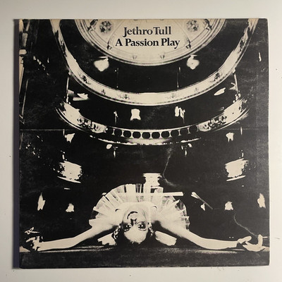 CHR 1040 Jethro Tull A Passion Play Cover NM- Vinyl NM- 1973 UK Chrysalis