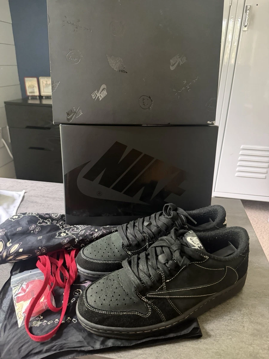 Jordan 1 Retro Low OG SP x Travis Scott Black Phantom - огромный