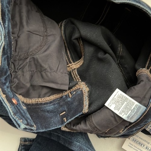 NEW!!!Old Navy Rockstar Super Skinny High Rise Dark Wash Distressed Jeans Size 6 - Picture 6 of 9
