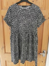 Ladies Pretty Little Thing Black White Spot Summer Dress Size 12 Peplum