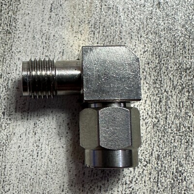 CentricRF C3225B SMA Right Angle Internally Swept Adapter M/F 18Ghz VSWR 1.25 SS