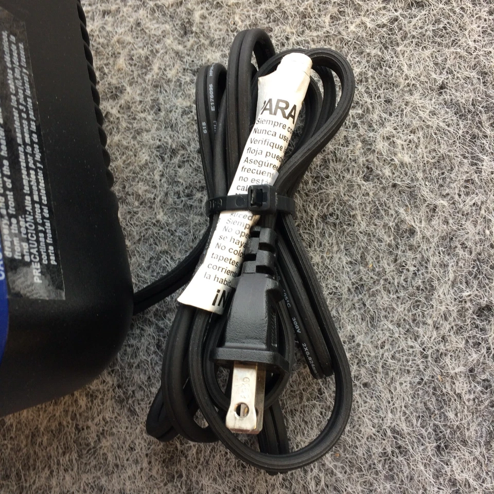 Lasko 102 MyHeat Calentador de Espacio Eléctrico Portátil 200W Cerámico, Azul Foto 4 de 4