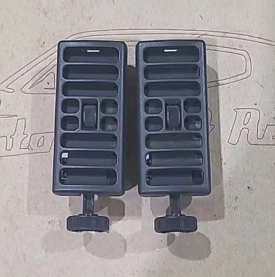 1994-1996 Chevrolet Impala SS Caprice Center Dash A/C Air Vents Set Pair OEM - Image 2 of 2