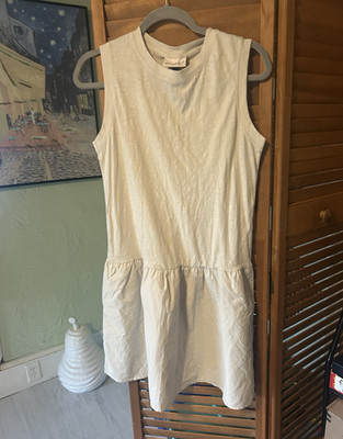 Universal Thread Beige Solid Shift Dress S, Sleeveless Crew Neck Knit Ruffle