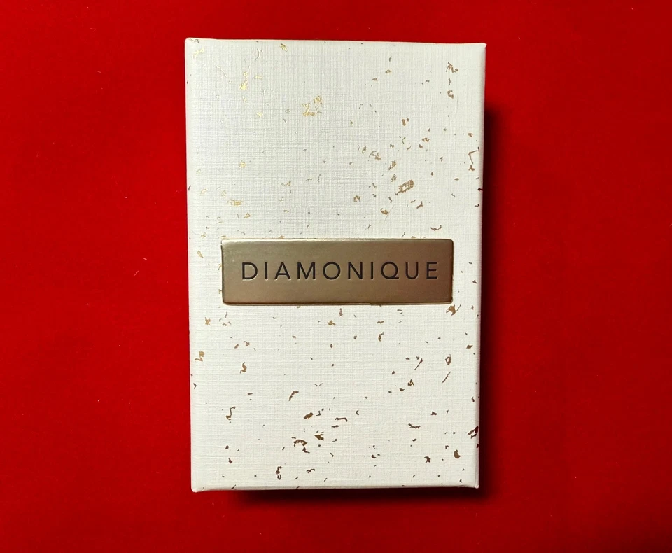 Cinco pares de aretes de plata de ley 925 DIAMONIQUE (CZ) 2,0 ctw Foto 2 de 4