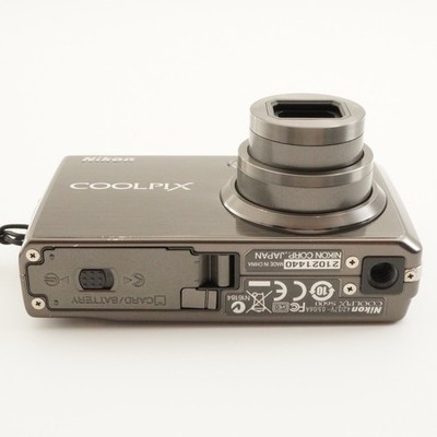 Nikon COOLPIX S600 Black In Box With 4GB SDHC Card from Japan