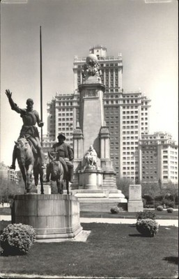 Daganzo de Arriba Madrid Monumento Cervantes Edificio Esp
