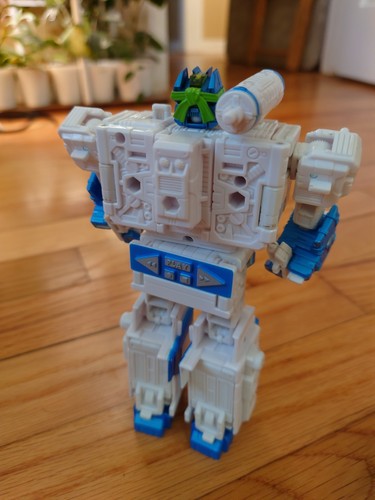 Transformers Shattered Glass Soundwave and Ravage 2022 no Laserbeak - Picture 2 of 11