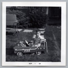 c1964 Fire Engine Pedal  Fire Truck Car Kid  Photo