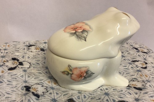 Frog Shaped Lidded Trinket Box Keepsake Collectable Wild Rose Design Leonardo - Picture 7 of 14