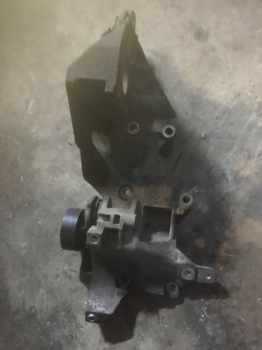 Audi 2.0 TDI CFF 1.6 TDI Aggregatträger Halter Lichtmaschine Konsole 03L903143K