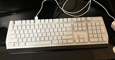 Alienware AW510K Mechanical Gaming Wired Keyboard (QWERTY) MX Cherry Lunar Light