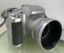 Fujifilm FINEPIX S3500 4.0MP COMPACT DIGITAL CAMERA SILVER NO CARD TESTED - 349