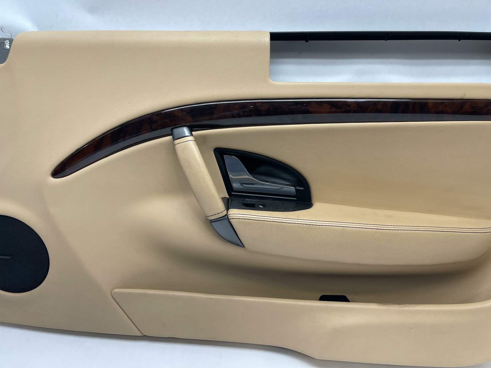 2008-2010 MASERATI GRAN TURISMO PASSENGER SIDE INTERIOR DOOR PANEL TRIM TAN OEM