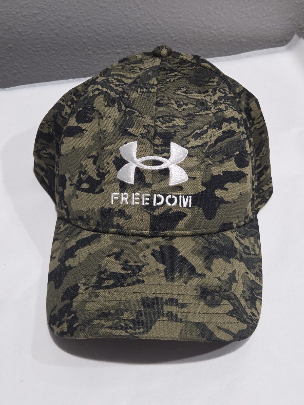 Under Armour Hat Mens Fitted UA Freedom Blitzing Embroidered Green Camo XXL