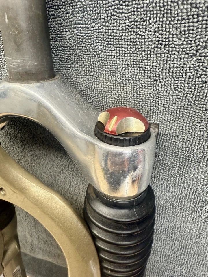 "Horquilla de suspensión de freno de llanta vintage de 1"" Rockshox Judy XC 26" QR 180 mm 1"" dirección" Foto 4 de 4