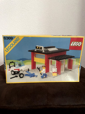 NEW LEGO Classic Town 6369 Garage Auto Workshop (NISB)
