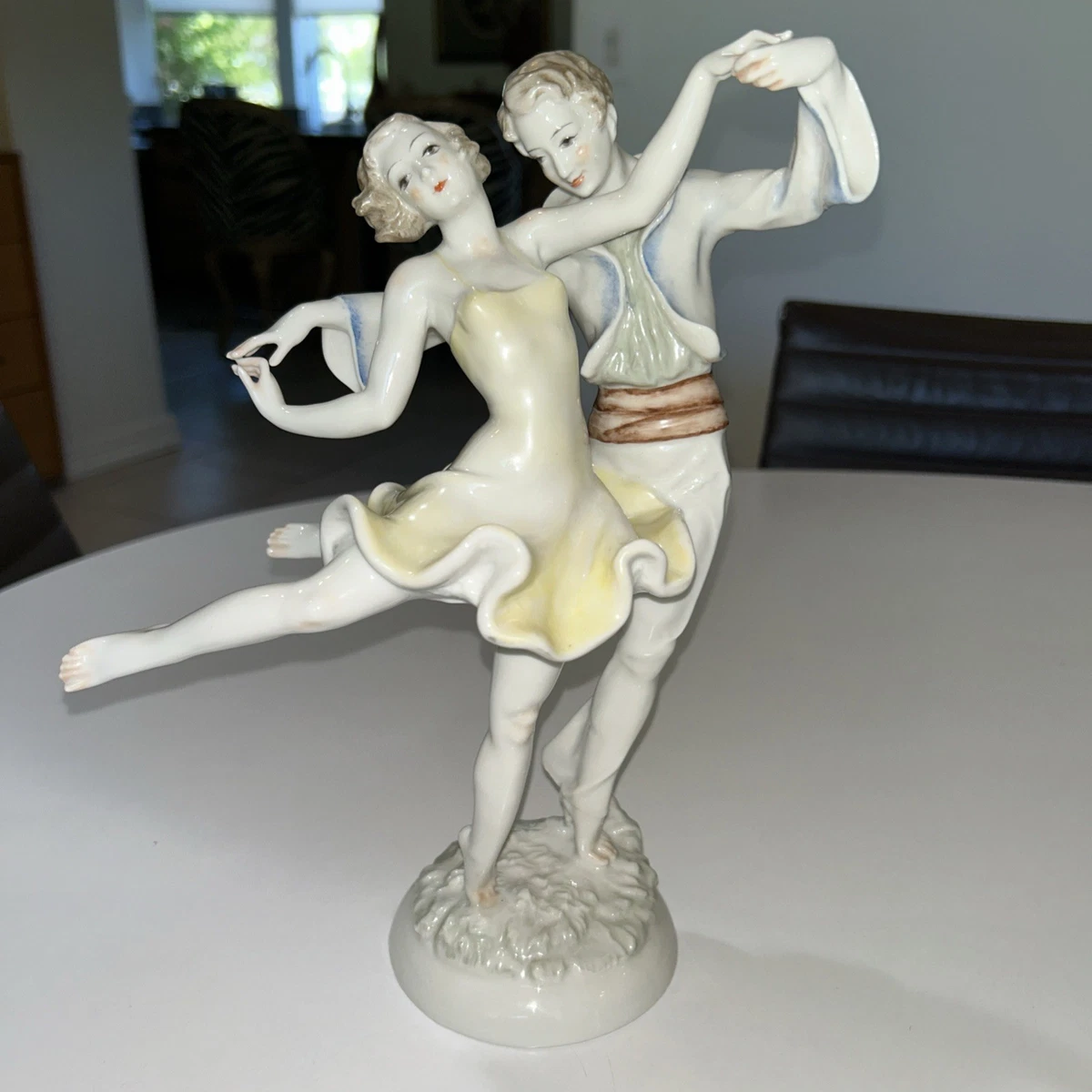 Hutschenreuther Figurine In Antique Ceramic & Porcelain Figurines