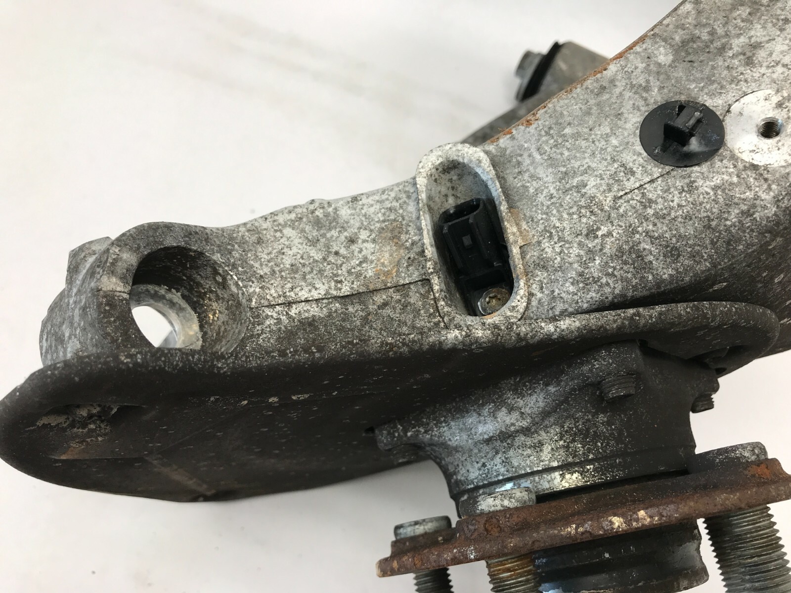 07-16 ASTON MARTIN V8 VANTAGE KNUCKLE HUB FRONT LEFT DRIVER SIDE OEM
