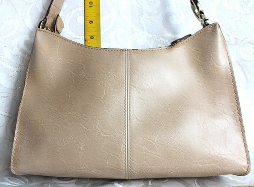 Liz Claiborne Metallic Gold Faux Leather Hand Bag - Picture 5 of 9