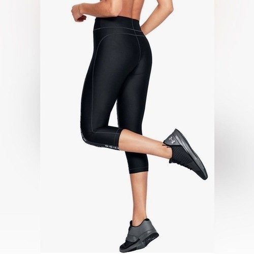 Under Armour Compression Leggings Fitted Womens S HeatGear Capri Spandex Workout - Picture 2 of 10