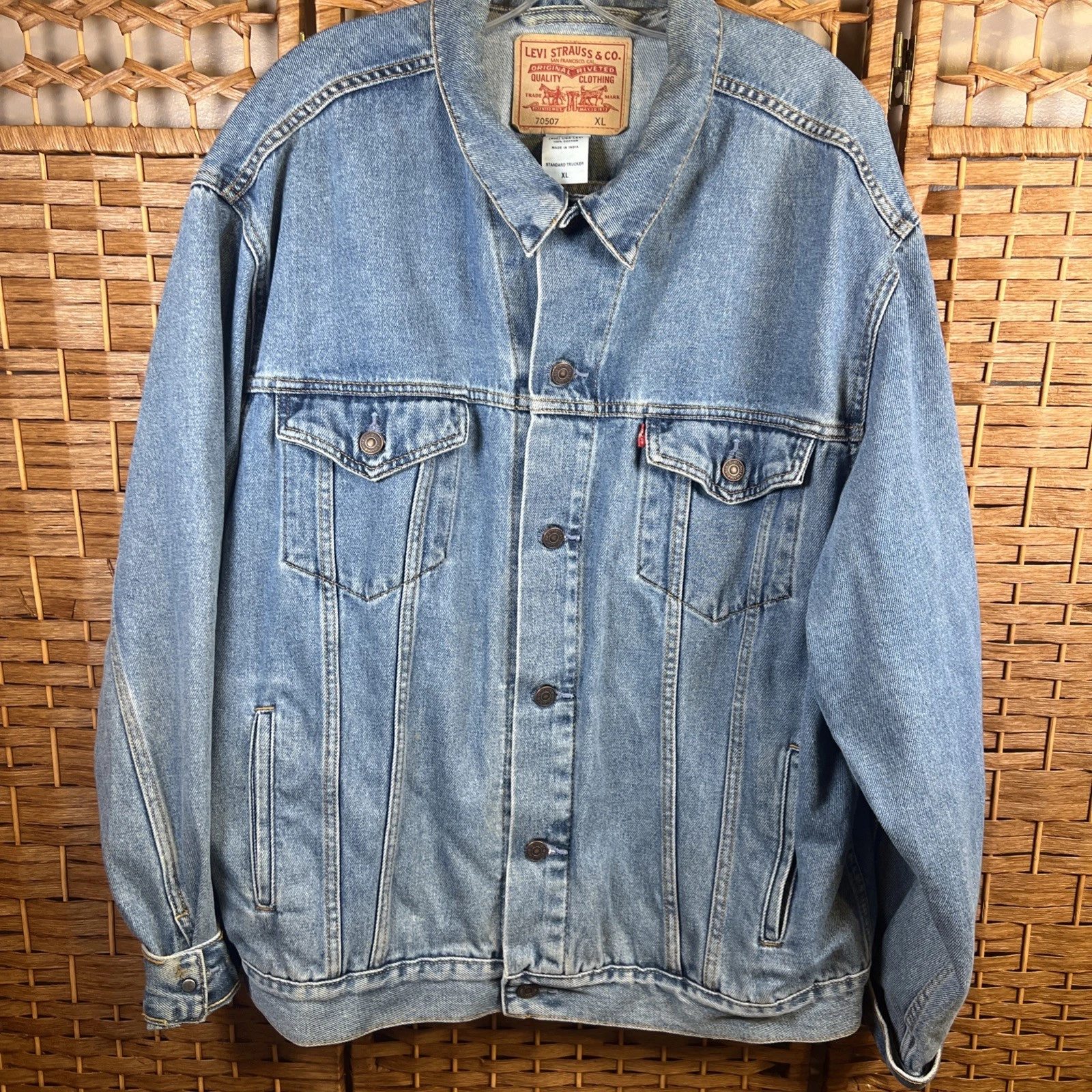 VTG Levi's Relaxed Trucker Jacket 70507 Men's X-large faded denim