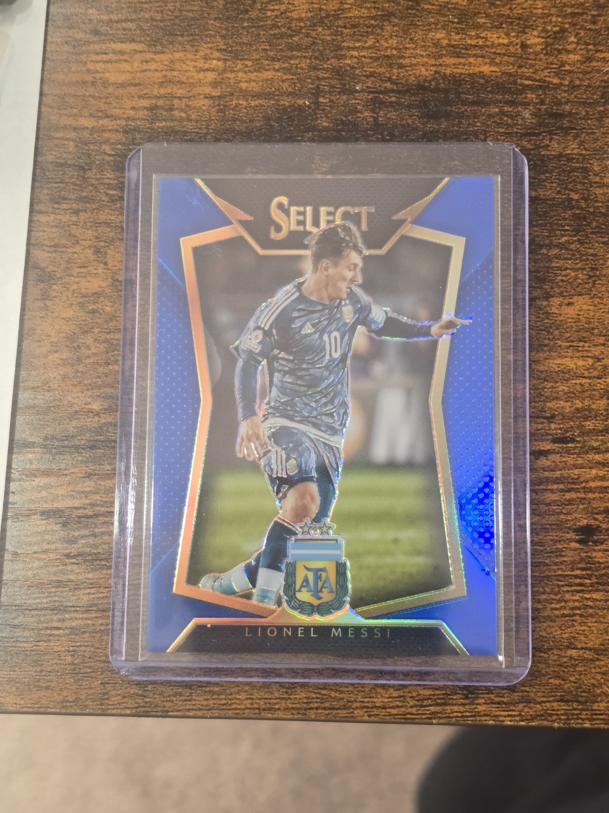 2015-16 Panini Select  Lionel Messi #65 Blue Prizm Ball Back Photo Variation/299