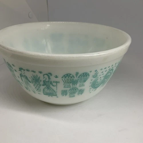 Pyrex White Glass Bowl 1.5 qt Amish Rooster Turquoise Butterprint 402
