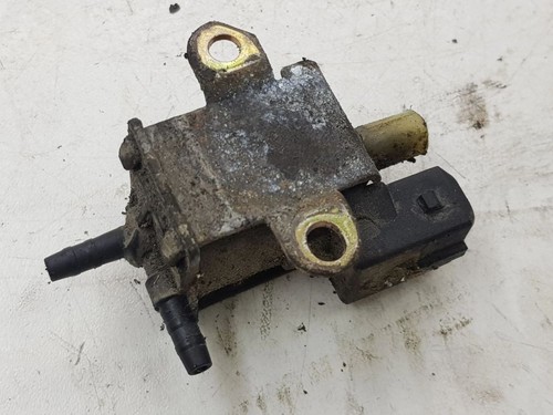 Volkswagen PASSAT B5 1997 Vakuumventil Unterdruckventil Magnetventil AMD163854