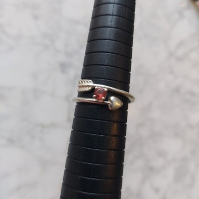 Avon Sterling Silber 925 roter Stein Herz und Pfeil Bypass Ring Größe 10,5 2,2 g