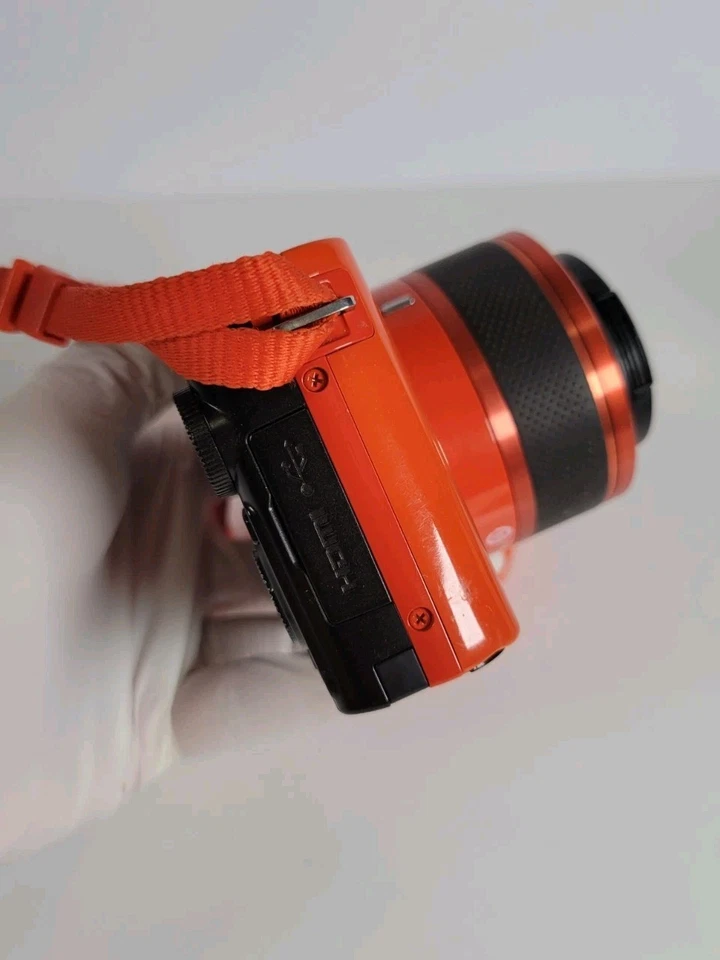 AS-IS Nikon 1 J2 Mirrorless Camera Orange w/ 10–30mm VR Lens & OEM Battery - Image 3 of 4
