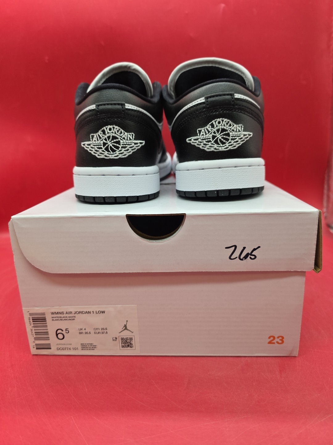 Wmns Size 6.5 Air Jordan 1 Low Black And White DC0774-101 thumbnail 2