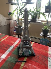 LEGO Architecture 21019 The Eiffel Tower Used 100% Complete 321 pcs/Manual/Box