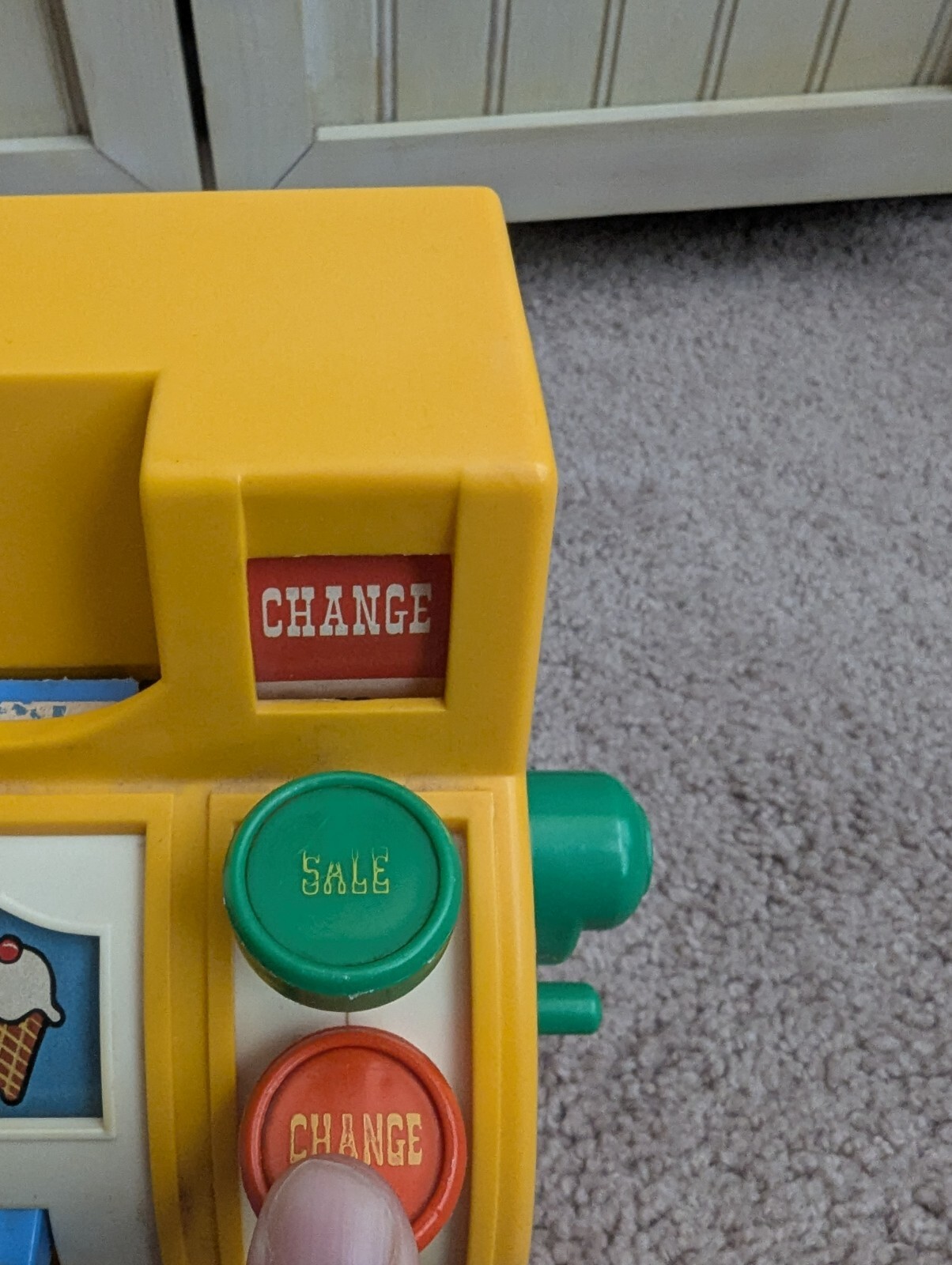 как выглядит Vintage Fisher-Price Cash Register 926 with Four Coins Working Bell 1974 фото